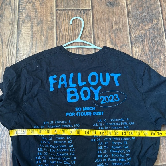 Fallout Boys Black and Pink Short Sleeve Tee with Retro Band Design - Picture 4 of 4